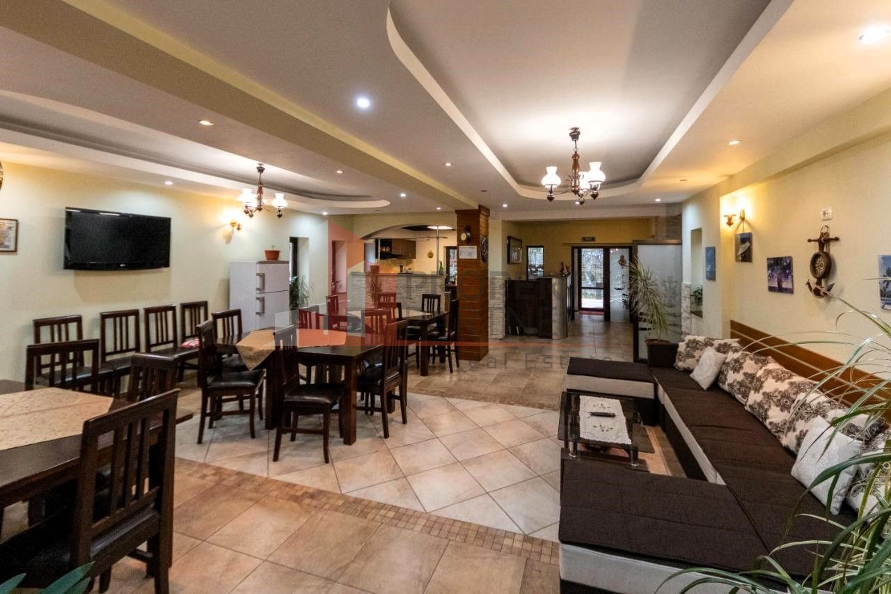 Pensiune Sinaia Langa Castelul Peles | Investitie sigura. - Poză 5