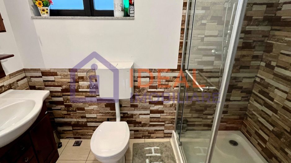 Casă individuală cu 5 camere și curte proprie - în Cisnădioara - Poză 14