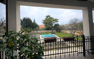 Vila individuala, 12 camere, teren 938 mp, cu piscina, zona Maria-Balcescu - Poză 9