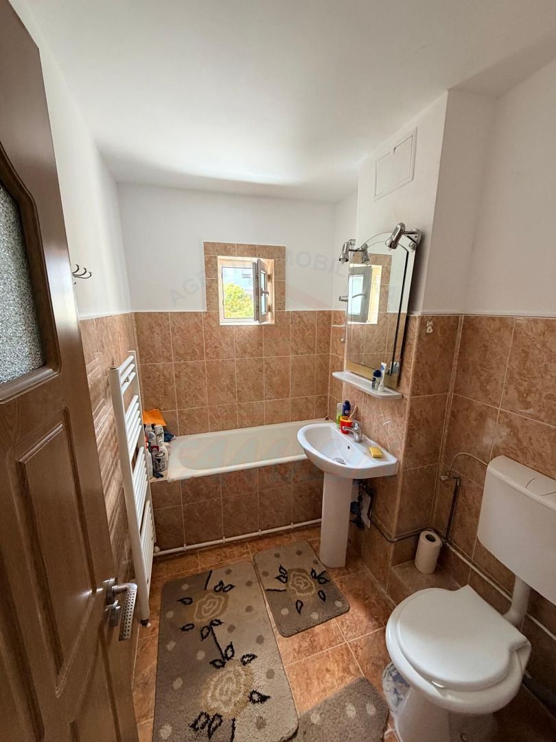 Inchiriem apartament cu 2 camere in Mazepa 2, et.3, pret 2000 de lei. - Poză 16