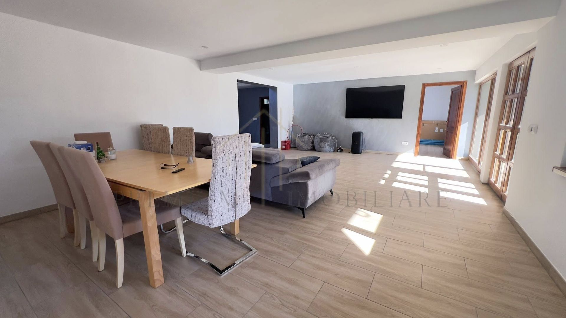 Casa de vanzare la 13 km de Onesti - Poză 4