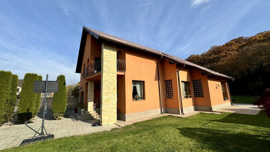 Vilă individuală de vânzare în Râșnov, Zona Primăverii | Natură și Confort - Poză 2