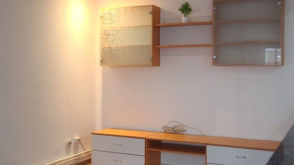 De inchiriat apartament 3 camere, Micro 20, 2100 lei - Poză 5
