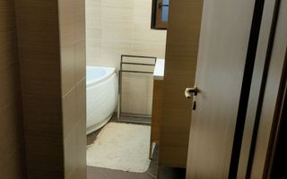 Apartament 3 camere, terasă, balcon închis, parcare - Poză 9