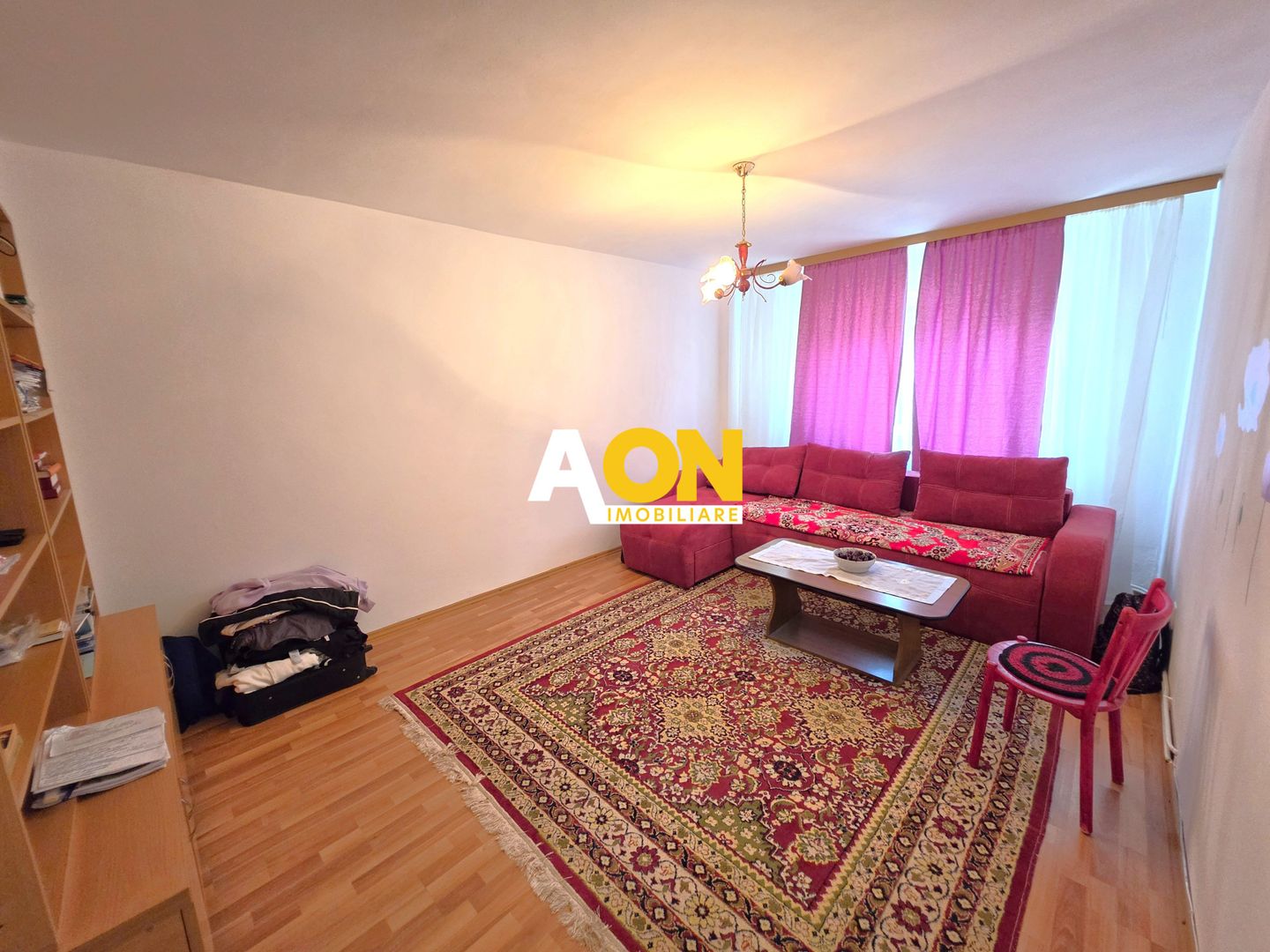 Apartament 3 camere decomandat, etaj 1, zona Tolstoi Cetate - Poză 1