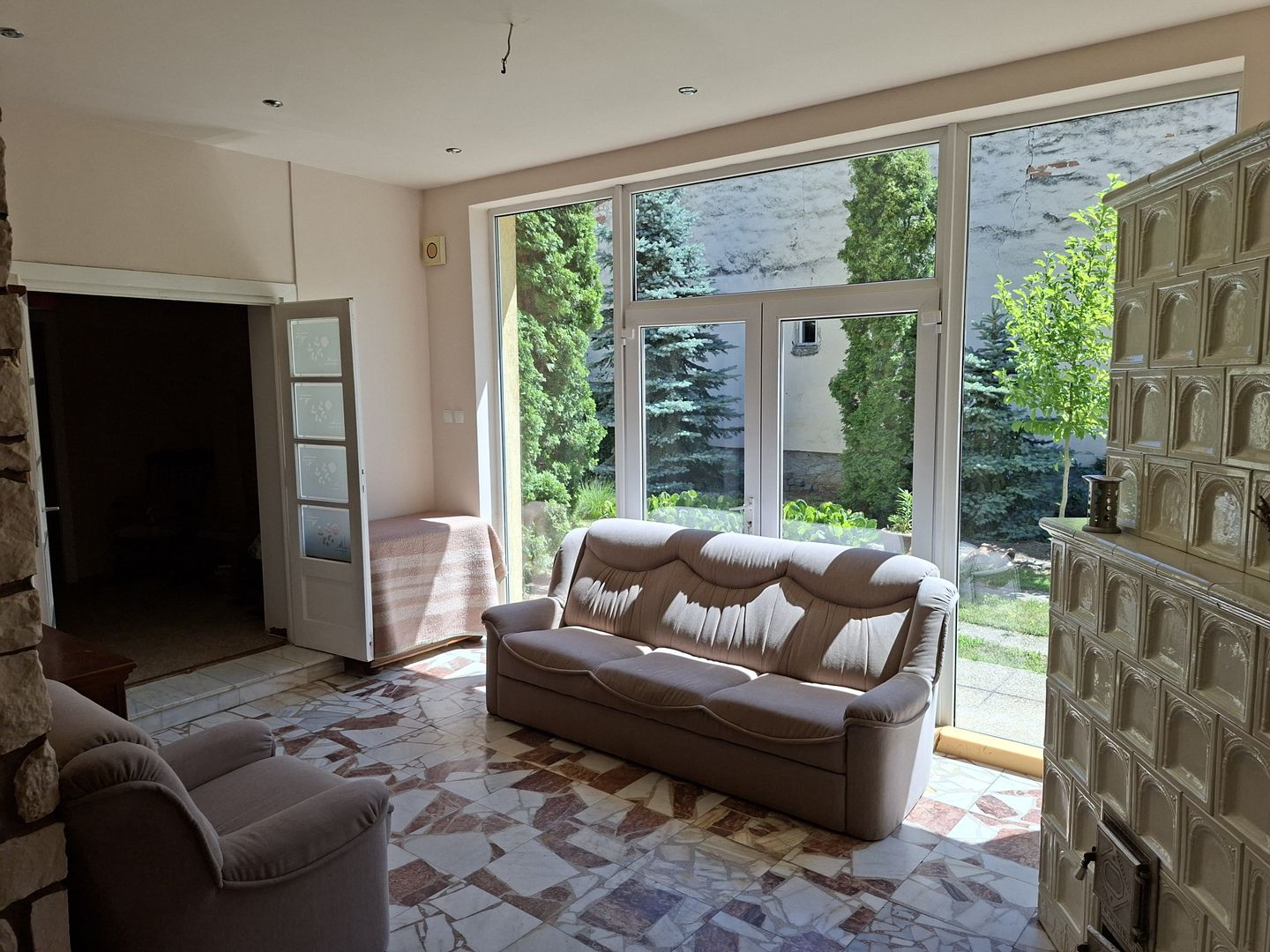 BRASADAS vinde casa P+M 6 cam 227mp teren 11 ari in 14 Mai. - Poză 6