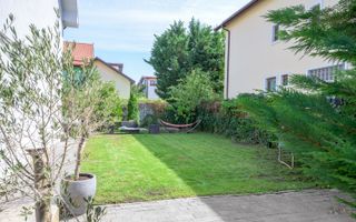 Vilă renovată P+1+M  | Foișor vitrat, grădină și jacuzzi - Poză 7