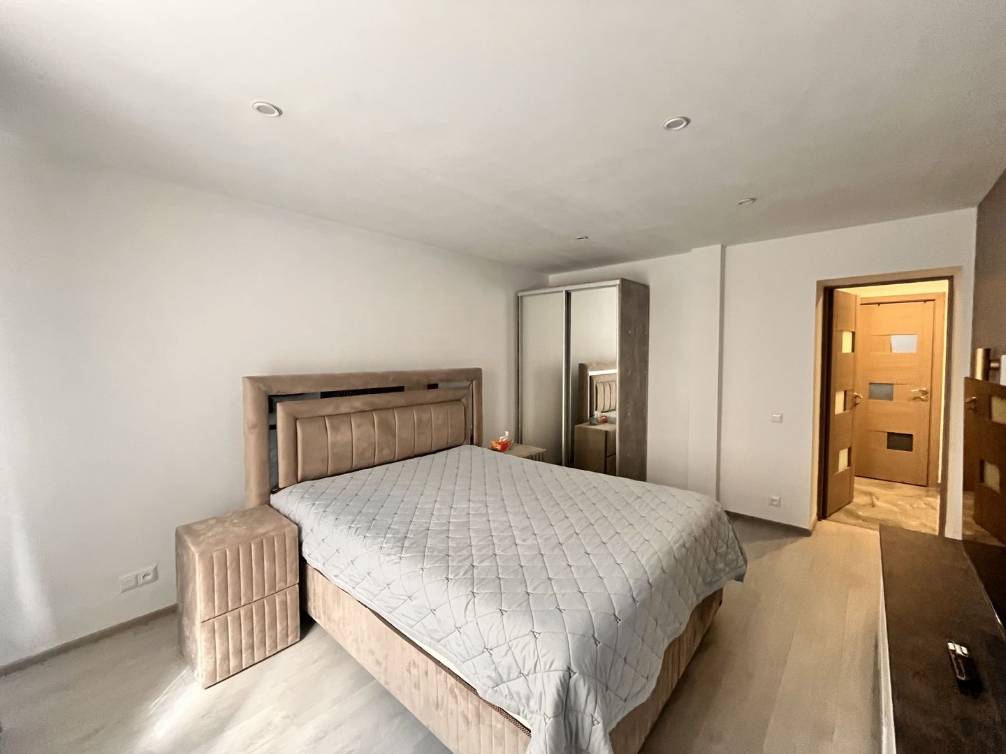 Apartament cu 2 Camere de Vânzare | Suceava/Central | 85.000 Euro - Poză 1