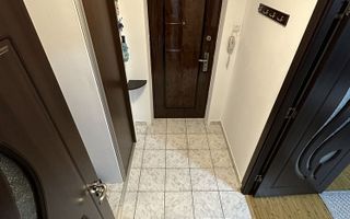 Apartament cu 2 camere, 5 minute de metrou - Poză 3