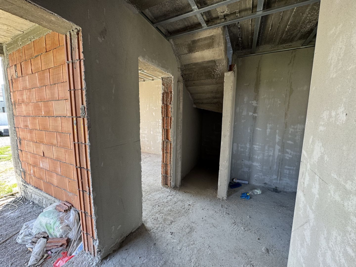 Sacalaz, 1/2 Duplex pe Etaj, 4 Camere,2 Bai,Terasa Acoperita - Poză 10