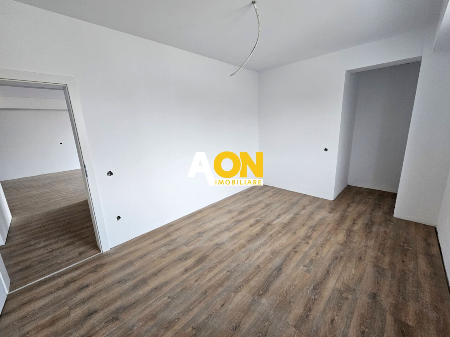 Apartament 3 camere, etaj 1, predare la cheie - Poză 7