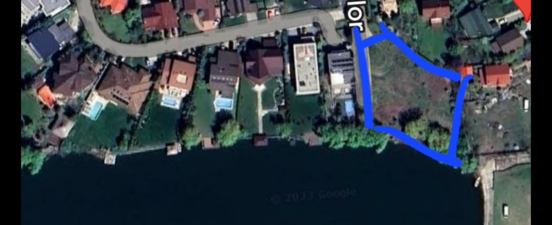 PARADISUL VERDE, CORBEANCA | TEREN EXCLUSIVIST PE MALUL LACULUI - Poză 1