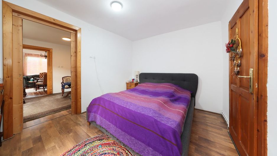 Casa de vanzare Rasnov + Spatiu Comercial | Teren 1062mp - Poză 17