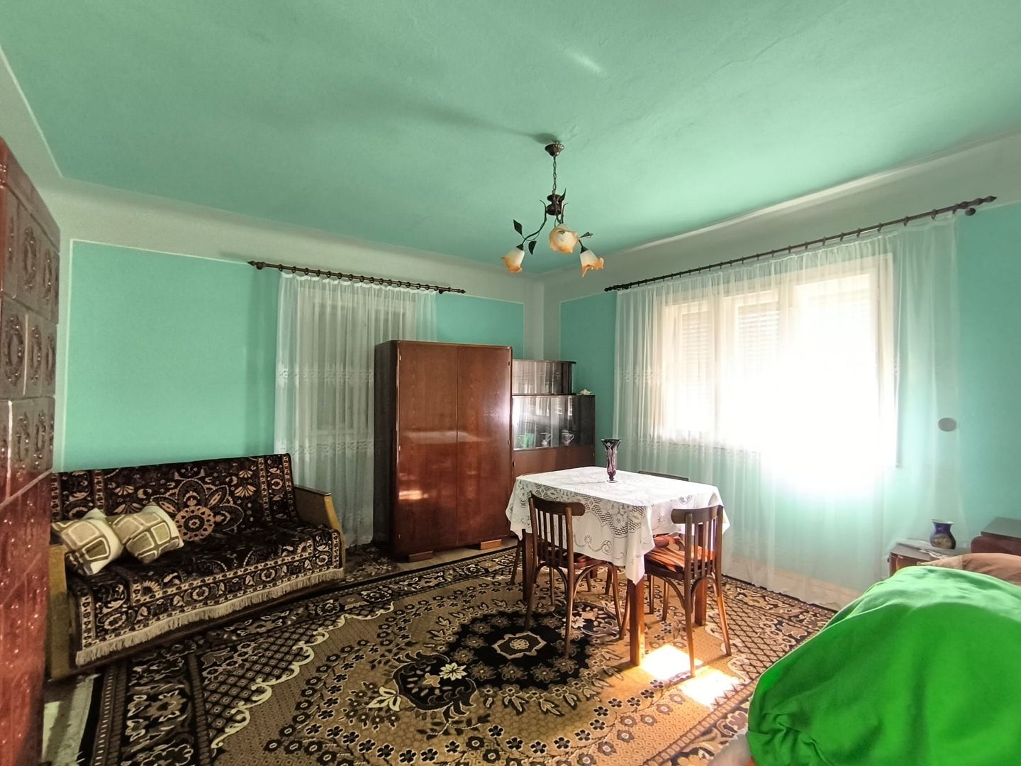 Casa cu sura de vanzare Valea Draganului - Poză 9