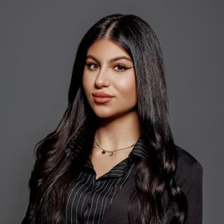 Ioana Calomfirescu - REOS Group