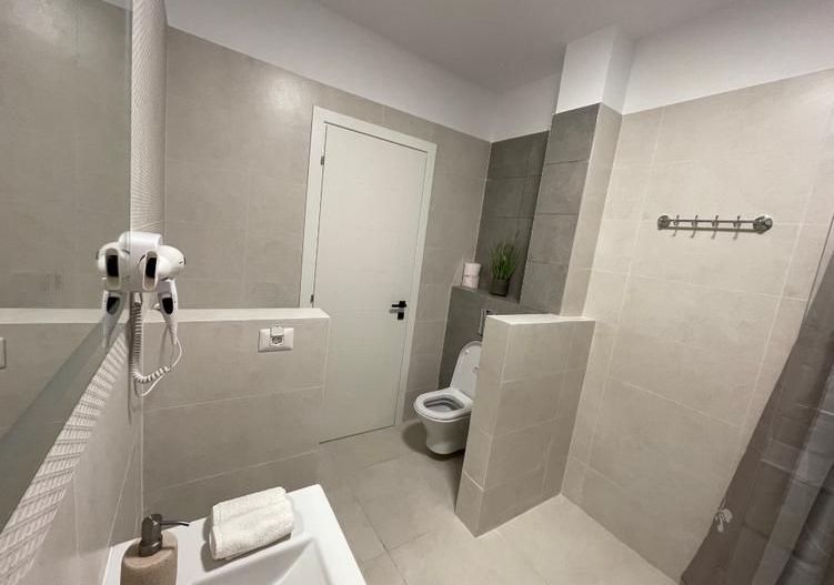 Apartament 2 camere de vânzare – Mamaia, zona Aqua Magic - Ocazie - Poză 13