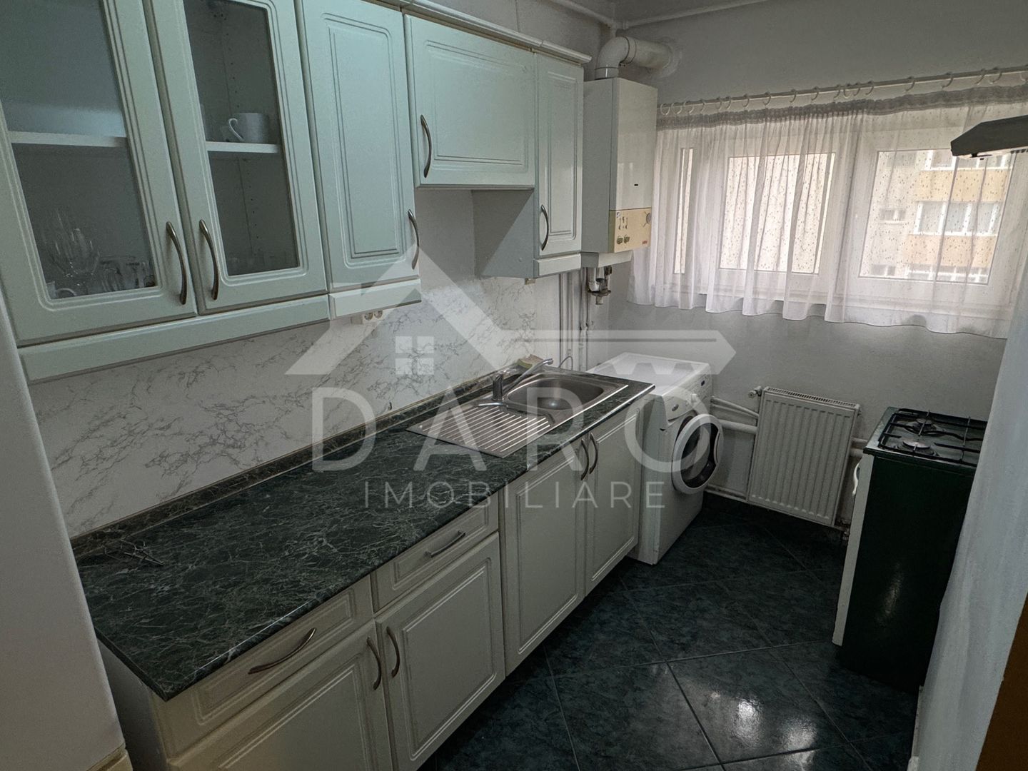 Apartament 2 camere dambu Pietros - Poză 3