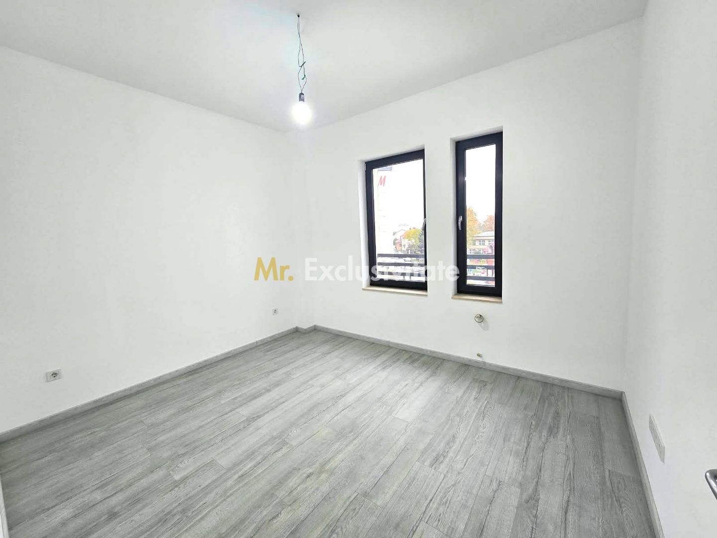 De vânzare apartament 3 camere, centru Satu Mare - Poză 4
