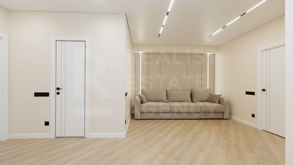 Vânzare apartament 2 camere,strada Alba Iulia, Buiucani. - Poză 1