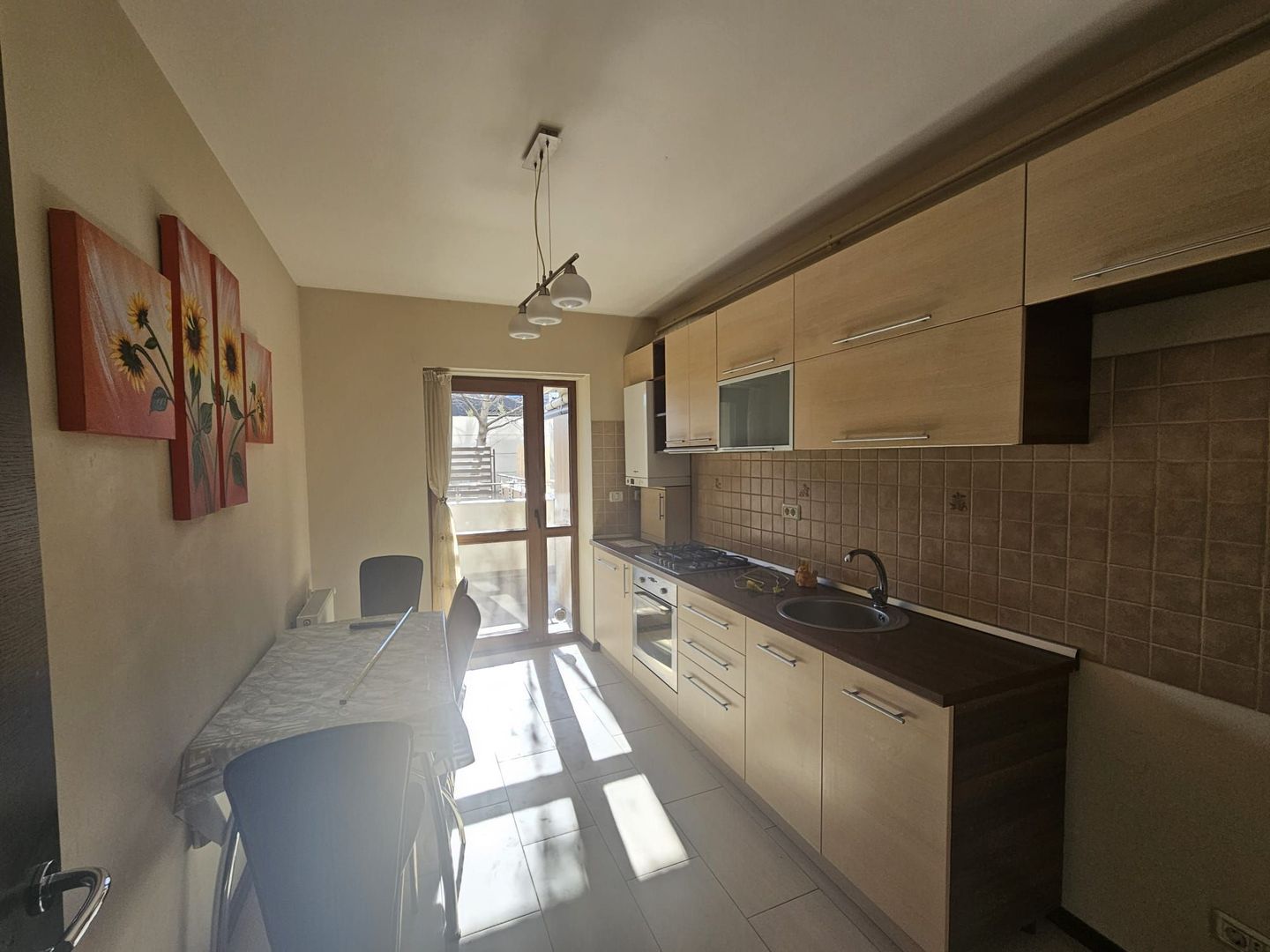 Inchiriere apartament bloc nou cu garaj, centru Pitesti - Poză 4