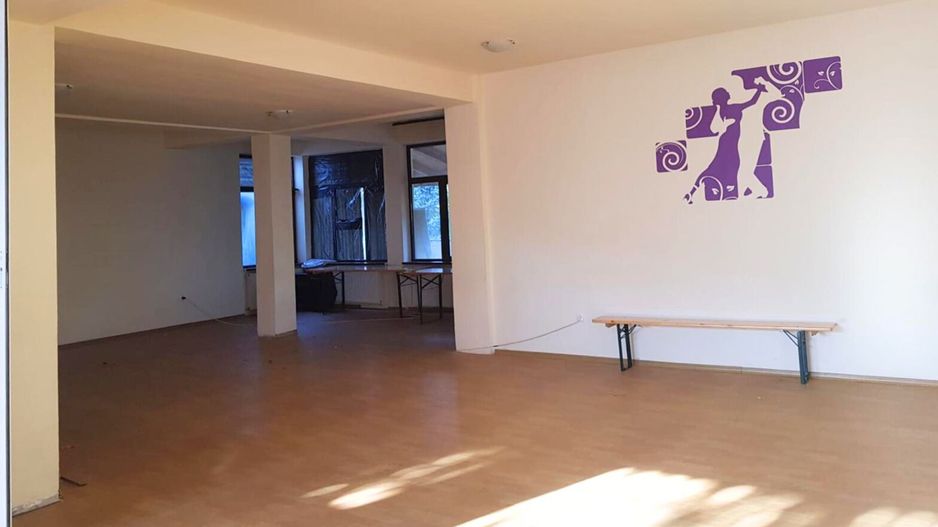 Hotel cu arhitectură montană deosebită poziționare premium Sâmbătă de Sus - Poză 12