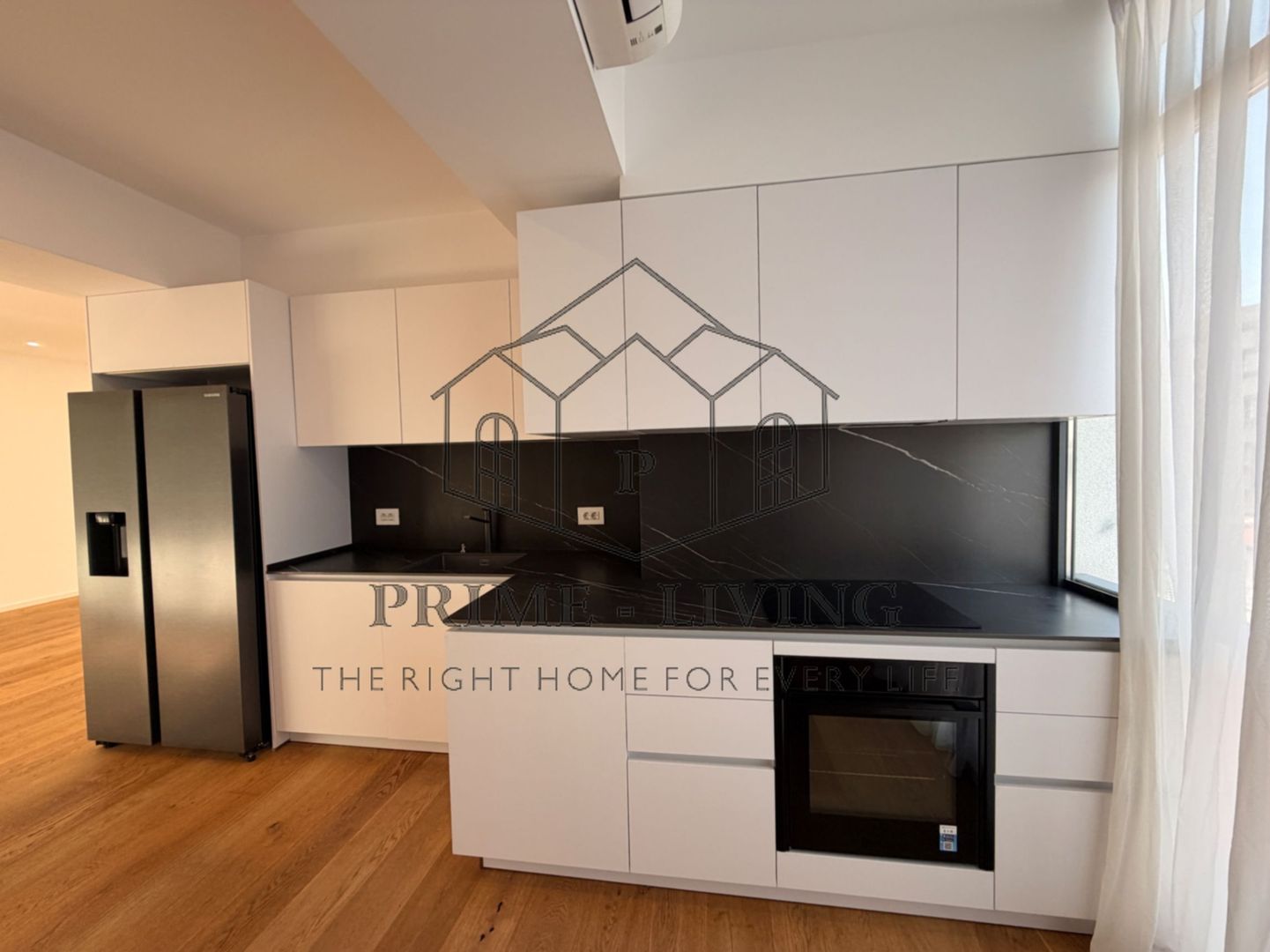 Penthouse lux cu 4 camere in zona ambasadelor - Poză 23