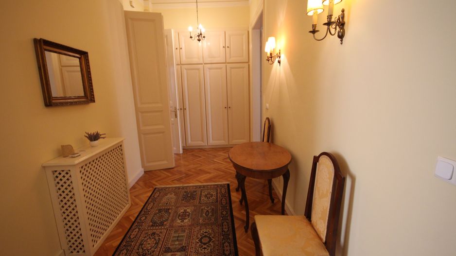 APARTAMENT DEOSEBIT IN ZONA CENTRALA - Poză 26