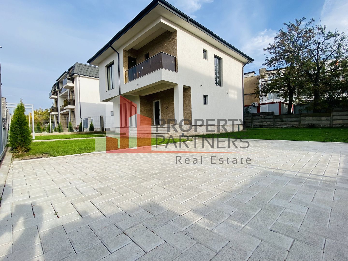 Casa Buftea - langa parcul Raja - Poză 3