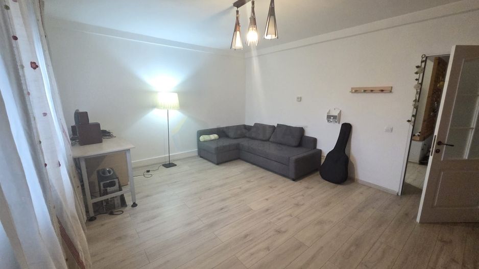 Apartament de vânzare – 3 camere/ Zona 13 Septembrie / Parcul Sebastian - Poză 16