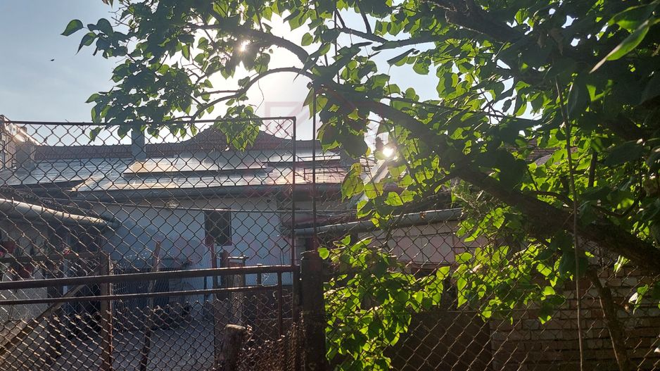 CASĂ 5 CAMERE\ OȚELU-ROȘU\ZONA CIREȘA \ COMISION 0% - Poză 17