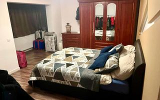 Vanzare apartament - 3 camere  - etaj intermediar - Paltinisului - Poză 4