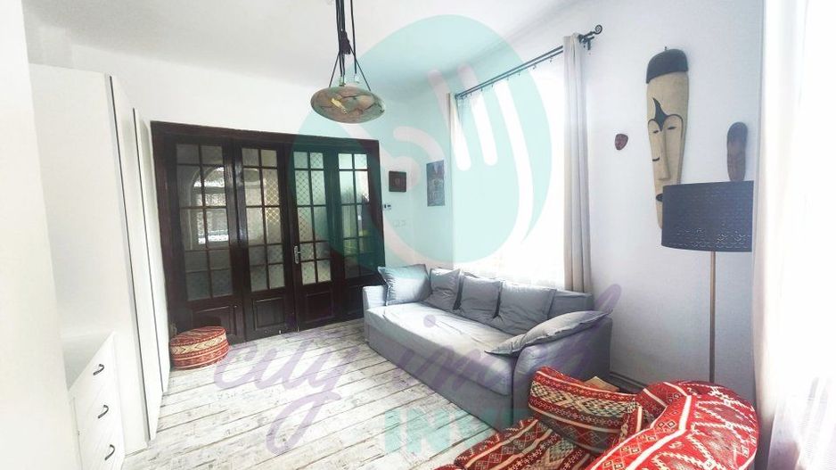 Casa singura in curte zona Mosilor - Poză 1