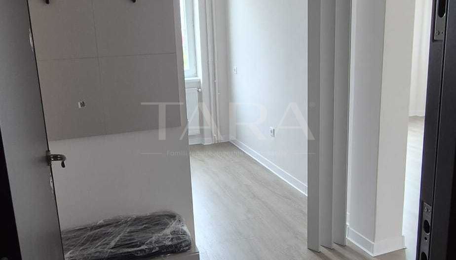 Apartament renovat cu 2 camere în Gheorgheni, zona Albac. - Poză 4