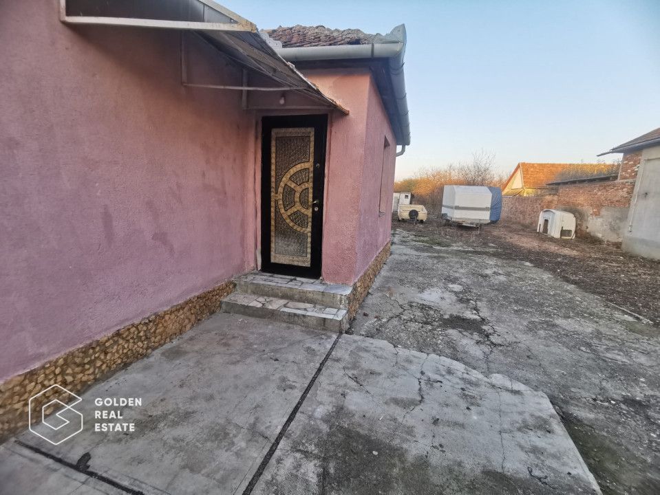 Casa din caramida cu teren 1515mp, Sanicolaul Mic - Poză 3