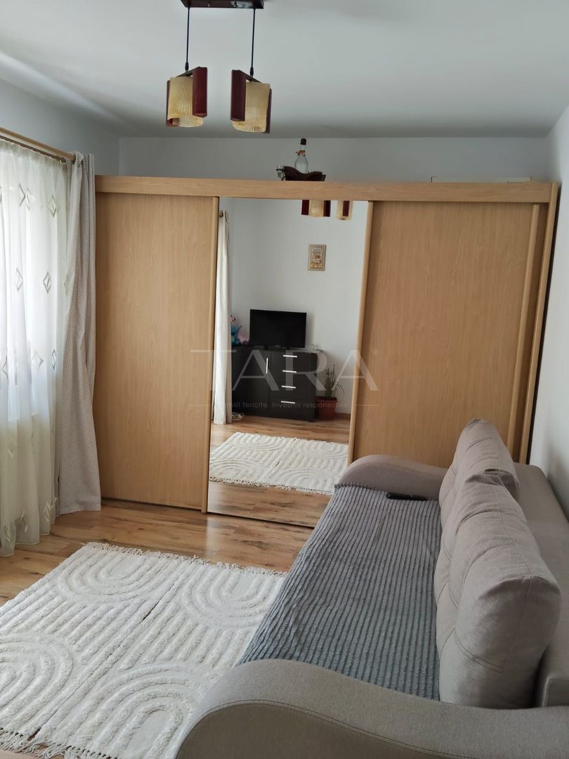 Vanzare apartament decomandat n zona centrala Apahida - Poză 1