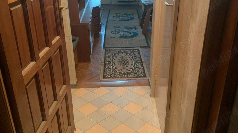 BRASADAS vinde garsoniera la etajul 2 Ostrovului. - Poză 1