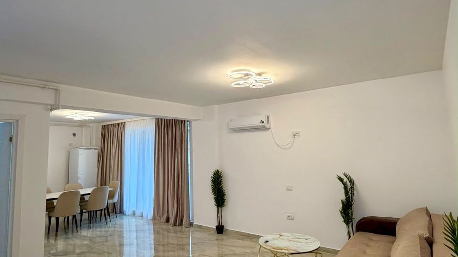 Apartament 2 camere de vanzare Tomis Plus doua locuri parcare - Poză 2