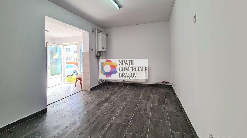Spatiu comercial de închiriat Brasov - 25 mp # spatii-comerciale-brasov.ro - Poză 1