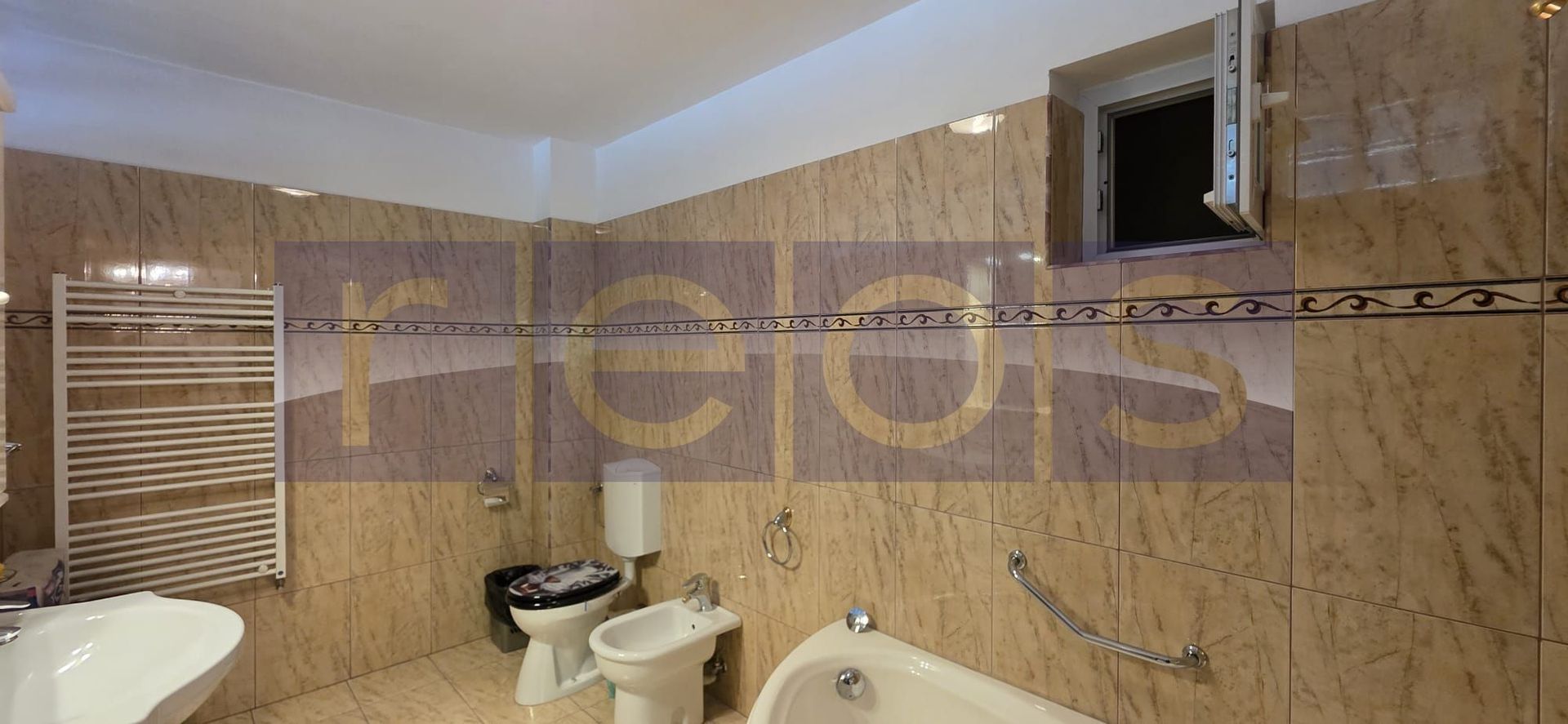 VANZARE CASA 7 CAMERE | PISCINA ACOPERITA | ZONA VATRA LUMINOASA - Poză 23