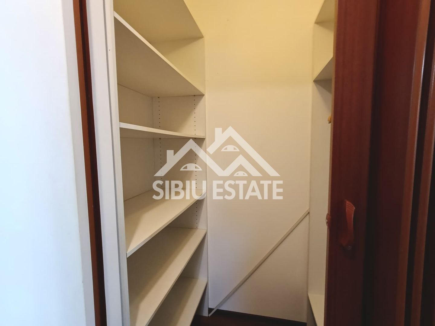 Apartament 3 camere, de închiriat ,Vasile Milea, Sibiu - Poză 9