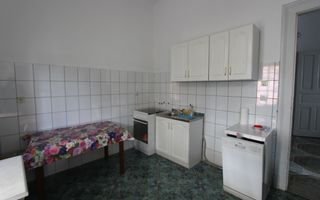 Casă - 5 camere de închiriat în zona Bogdanestilor - Poză 17