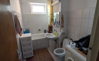Apartament cu 3 camere de vânzare în zona Zorilor - Poză 5