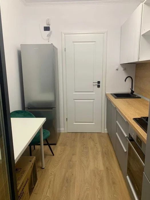 GARSONIERA PLAZA RESIDENCE, MASINA SPALAT VASE, BLOC NOU, METROU - Poză 3