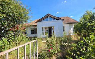 Casa individuala 3 camere, 323 mp teren,  Centru, zona Lipoveni - Poză 1