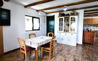 Pensiune agroturistică de vânzare | Desești – Maramureș - Poză 14