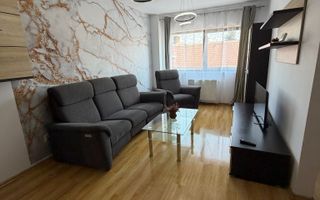 Apartament 3 camere cu parcare - Zona CENTRALA - Str Closca - Poză 2