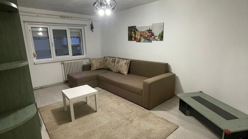 Apartament cu 2 de vanzare camere Alba Iulia - Poză 1