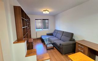 De închiriat apartament 3 camere Micro 16 Parter - Poză 2