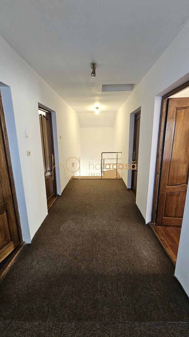 Casă / Vilă cu 8 camere de vânzare în Manastur, Cluj-Napoca - Poză 24