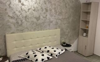 Casa in centrul vechi I 4 Camere I 108 mp I 70 mp teren - Poză 2